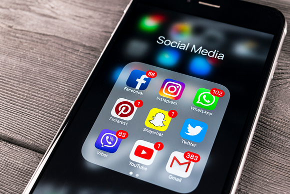 How Social Media is Unsustainable to Healthy Living