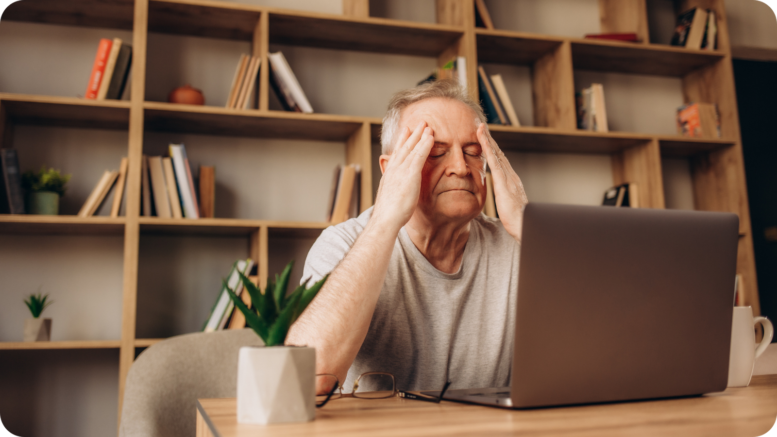 EverPresent customer frustrated by losing access to his login