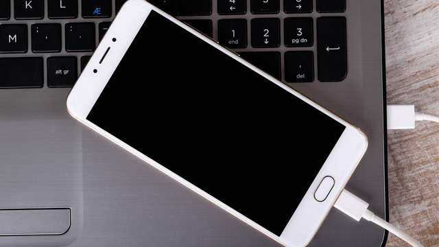 How to transfer photos from my phone to my computer using USB cable