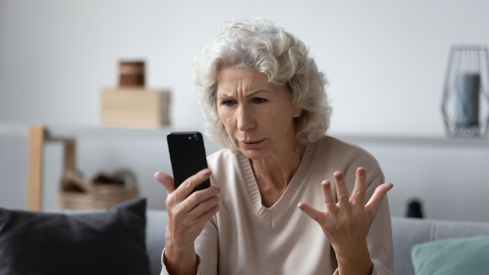 iMemories app requiring full download of family videos